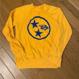 Women’s Nashville Predators Sweatshirt